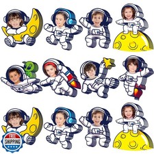 Yiaoyinnz 60Pcs Outer Space Cutouts Astronaut Bulletin Board Set Decoration S