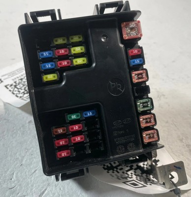 2022-25 HYUNDAI TUCSON ENGINE FUSE RELAY JUNCTION BLOCK BOX MODULE UNIT # 107657