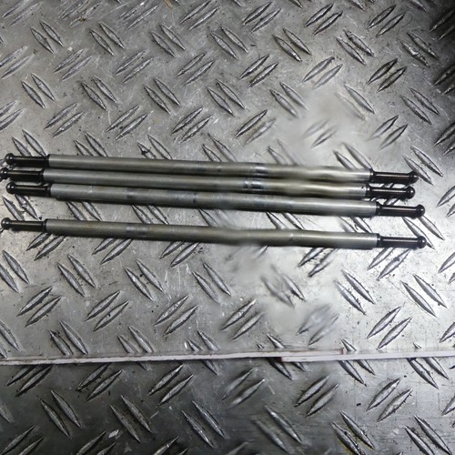 BMW R65 650 GS EZ:92 Stößelstangen Motor Zylinderkopf 49214