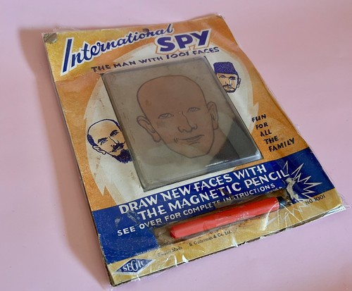 Vintage International Spy Magnetic Iron Filing Man With 1001 Faces Joke Shop Toy - Picture 2 of 5