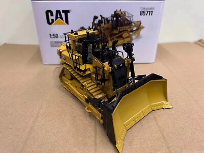 Diecast Masters 1/50 Scale CAT D10 Dozer Diecast Model Toy Gift