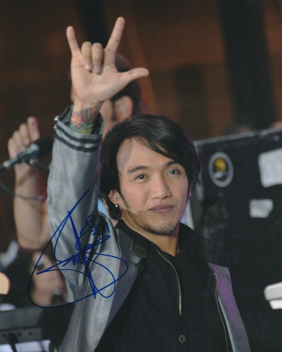 Arnel Pineda Tattoos