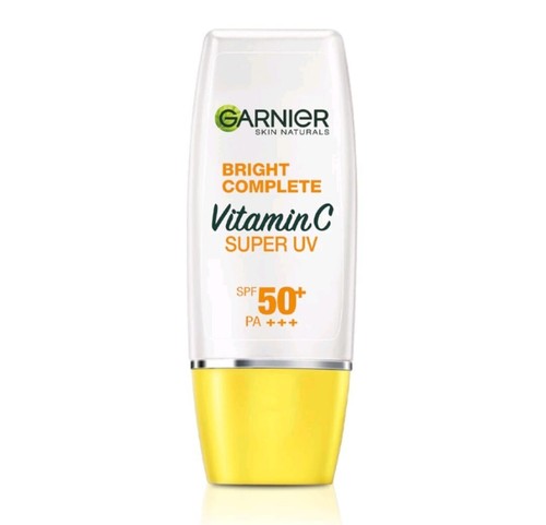 Protector solar mate súper UV GARNIER Bright Complete Vitamina C SPF50+ PA+++ 4 x 30 ml - Imagen 4 de 7