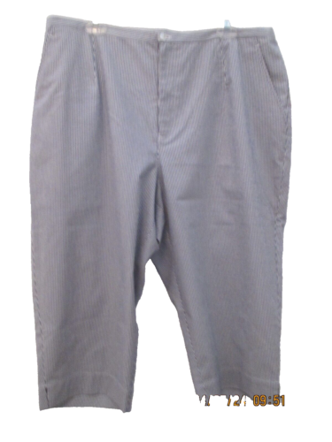 Women's Plus size 20 Elisabeth Capri Pants Gray White Spandex New with Tags