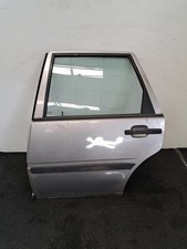 Porte arrière et accessoires Volvo 440