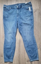 Old Navy Women's High Rise Super Skinny Jeans Medium Wash Size 20 NWT