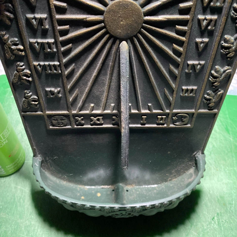 Reloj de Sol Acabado Verdigris 13"x8.5 Vintage Esfera Sol Jardín Montaje en Pared. Foto 2 de 4