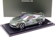 1:18 Spark Porsche 911 (992) Sport Classic Coupe Oak Green Metallic 2022 WAP DEA