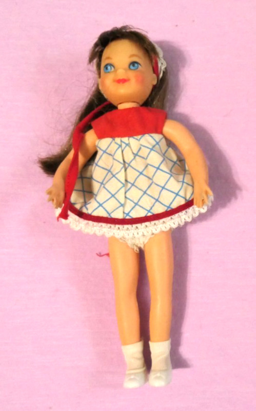 Vintage  Barbie Family 3580 Brunette Tutti Doll