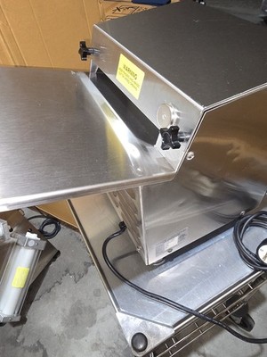 Somerset CDR-100P Countertop Electric Commercial Dough Roller/Sheeter