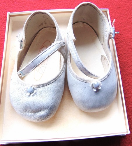 VINTAGE "KEEPSAKE" WHITE LEATHER DRESS SHOES ~ SIZE 1 ~ ORIGINAL BOX - Picture 10 of 11