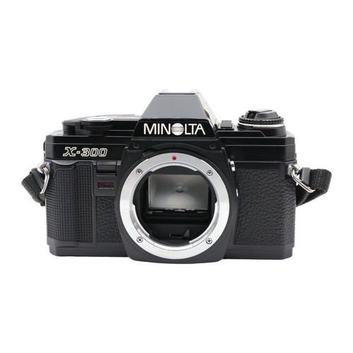 Minolta 300 Si – Appareil Photo Argentique Compact 24x36, Vintage 1997, Japon, état Correct