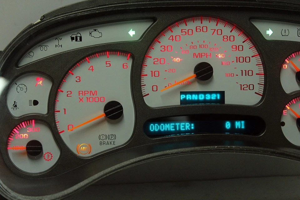 03 04 Silverado 1500 2500 Yukon Denali Instrument Cluster with RED LED upgrade - Image 3 of 4