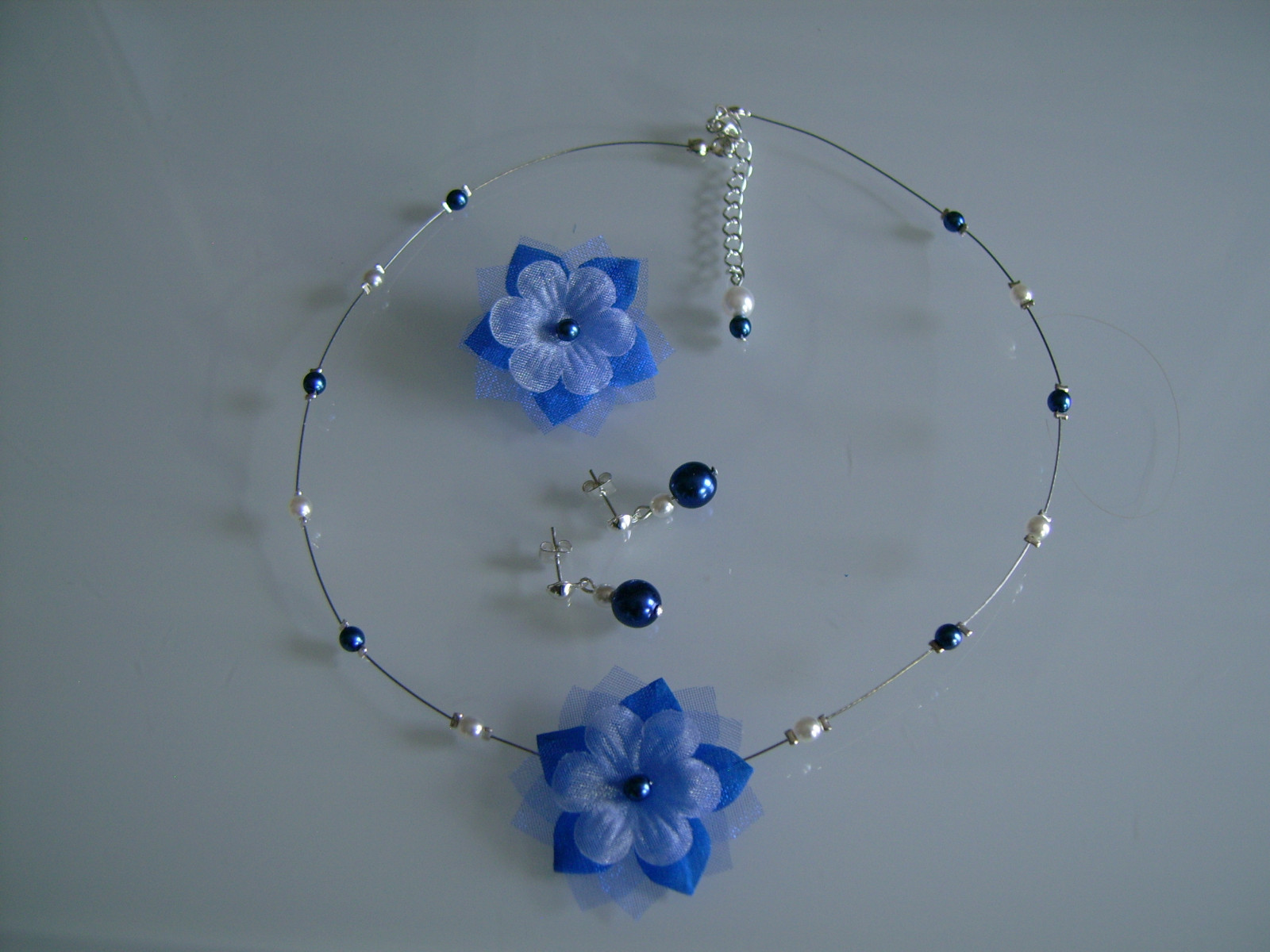 Parure collier fleur bleu roi, cadeau idéal demoiselle d'honneur et mariée
