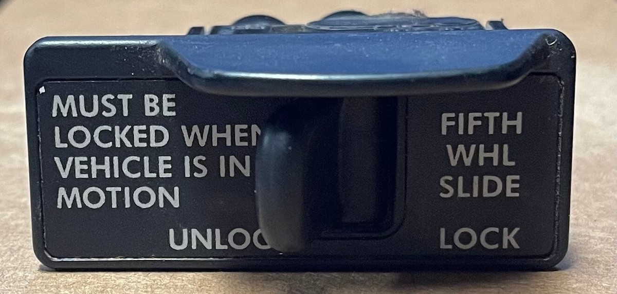 Freightliner GT Development Fifth Wheel Lock Rocker Switch