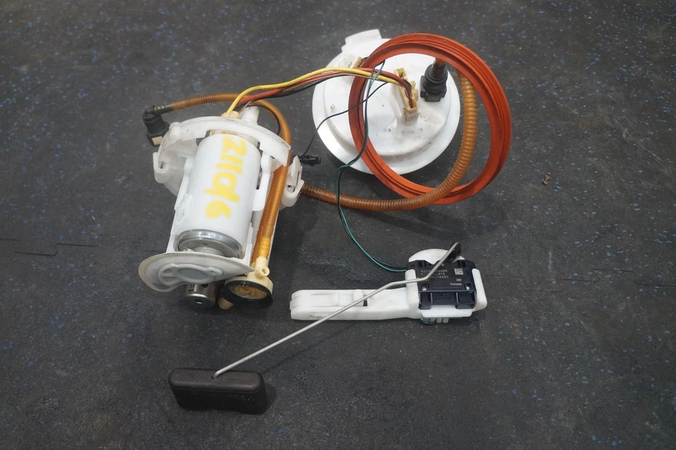 Bomba remetente tanque de combustível gasolina PAE919088 FABRICANTE DE EQUIPAMENTO ORIGINAL Porsche Panamera 971 G2 2017-18 - Imagem 3 de 3