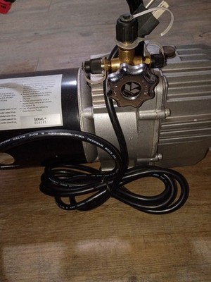 Mastercool 90065 2-Stage Vacuum Pump, 5 CFM, 110V