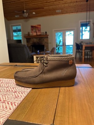 clark wallabees mens size 10.5