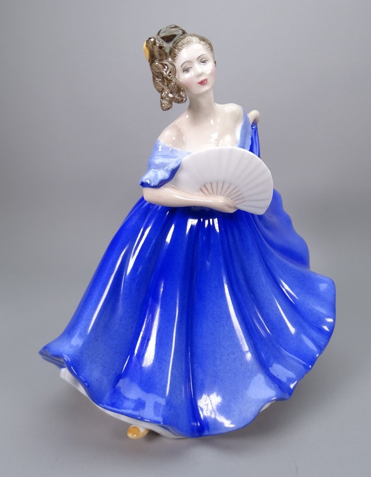 Royal Doulton Bone China Figurine Elaine HN2791 Modelled By Peggy ...