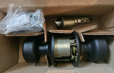 SCHLAGE BOWERY BED AND BATH KNOB SET MATTE BLACK F40BWE622