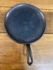 Vintage Wagner Ware Cast Iron 10” Round Griddle Sidney -0- 1109 B Sits Flat NICE