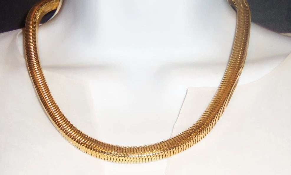 Vintage 50 s Monet Gold plated Square Snake chain Choker Necklace