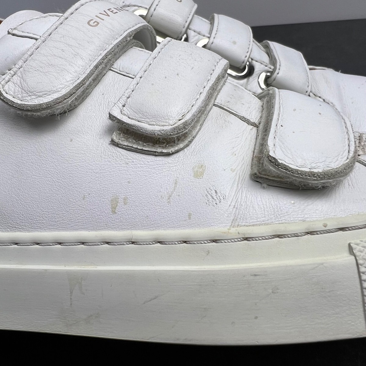 ユリアンページ Buy Chito x Givenchy Wmns City Court 'Dog Spray - White
