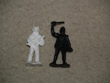 Vintage 70s Tim Mee Galaxy Laser Space Team Plastic figure - 2x black  white