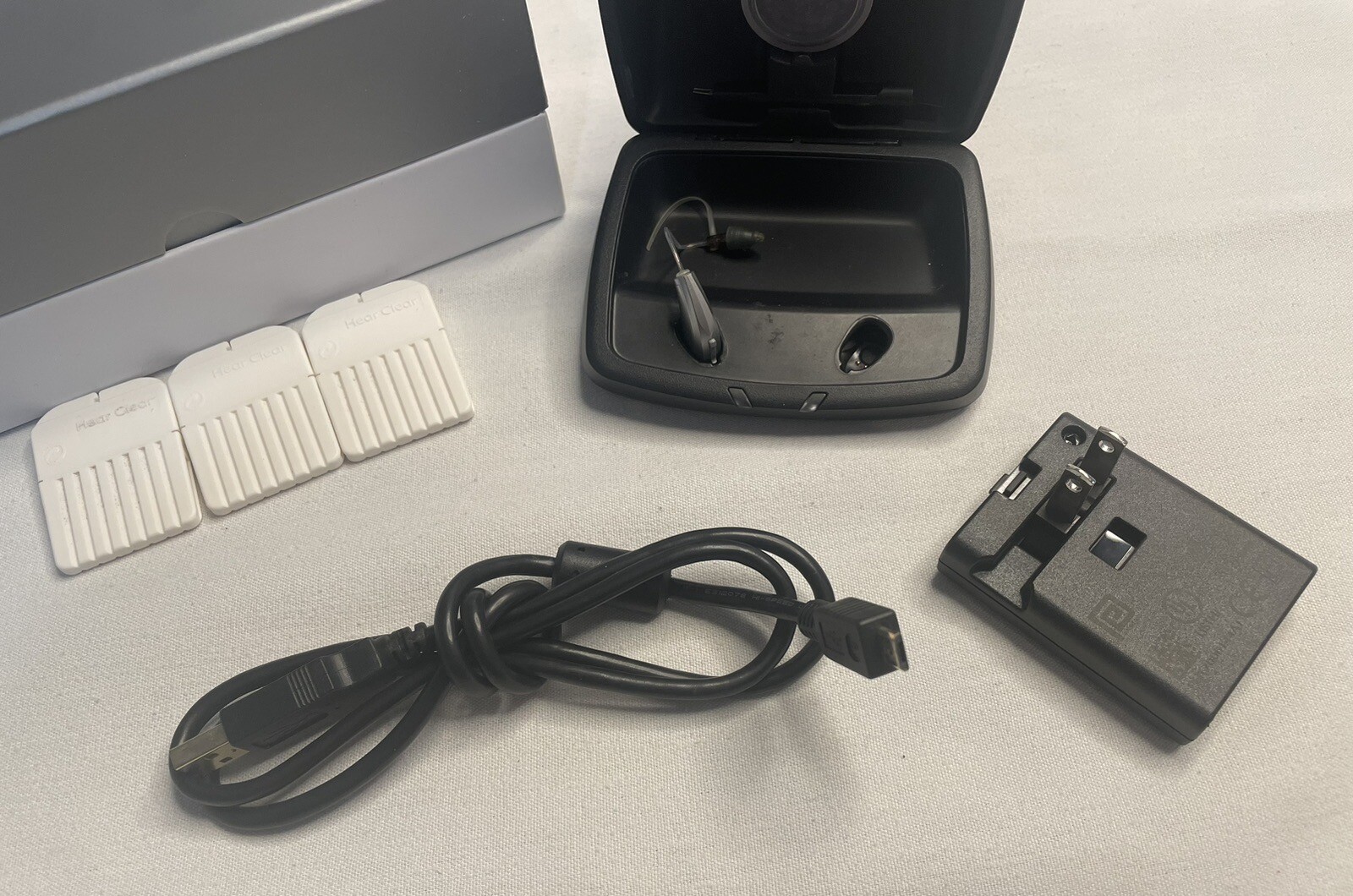 Starkey Hearing Technologies Used Hearing Aid w/ Charging Station eBay