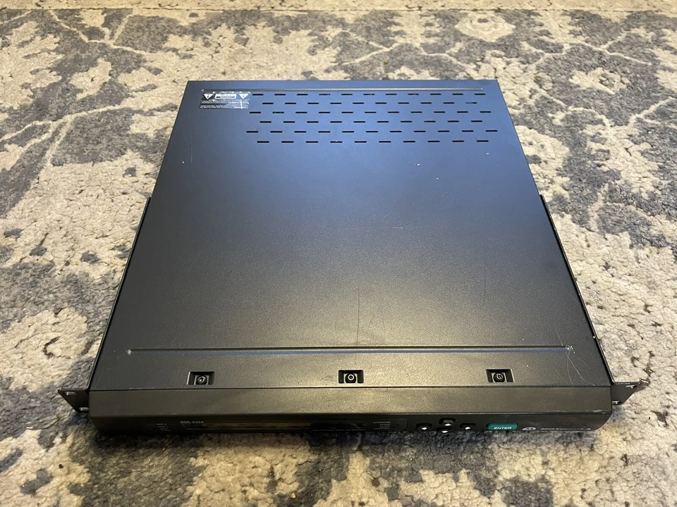 Motorola DSR-4410 DLC Receptor Satelital Profesional 19" Montaje en Rack Funcionamiento Tirador Foto 2 de 4