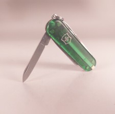 Navaja Suiza Victorinox 58mm Clásica SD Navaja de Bolsillo Transparente Té Verde