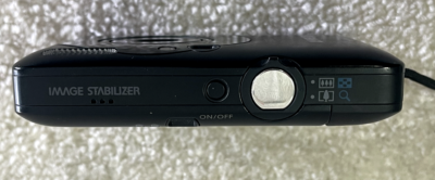 Canon IXUS 100 IS シルバー バッテリーパック付き Canon IXUS 100 IS シルバー バッテリーパック付き