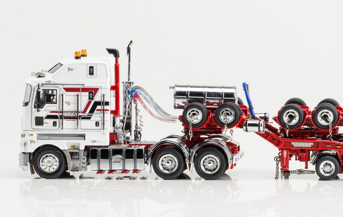 Kenworth K200 Drake 3x8 Swingwing Trailer - Higgs 1:50 Scale