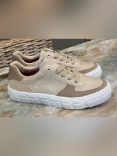 NEW Girls BLOWFISH MALIBU Tan leather sneakers- Size 3