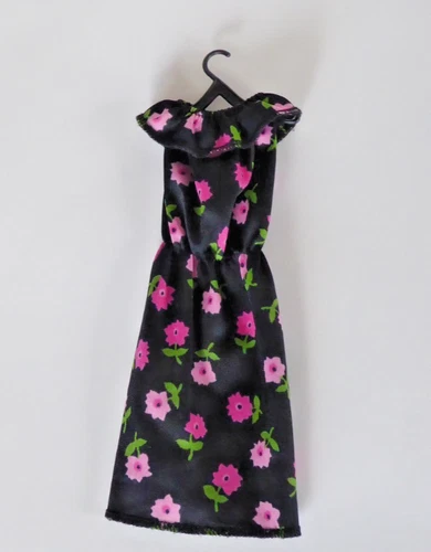 New ListingVintage Long Dress Shoes Barbie Doll or 12 Inch Fashion Doll Black Pink