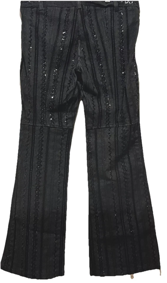 De colección. Pantalones de lentejuelas acampanadas Nanette Lepore negros EE. UU. 10 (34 X 30) tiro bajo usados Foto 2 de 4