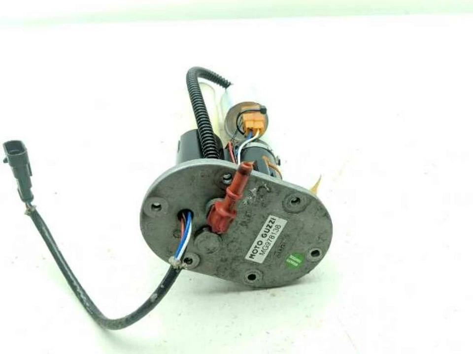 09 Moto Guzzi Stelvio 1200 Gasolina Gas Combustible Conjunto 978138 Foto 4 de 4