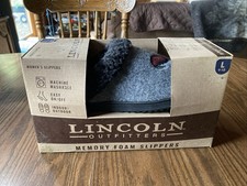 Lincoln Gray outfitters memory foam Woman s slippers Sz L 9 10 Slipon NEW IN BOX