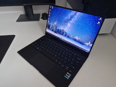Samsung Galaxy Book 2 Pro Evo, schwarz, I5, 256GB SSD, 8GB RAM, inkl. OVP