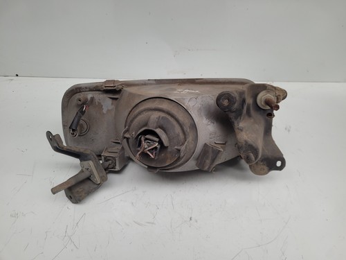 DAIHATSU APPLAUSE LEFT HEADLIGHT A101 10/89-10/97 - Picture 2 of 3