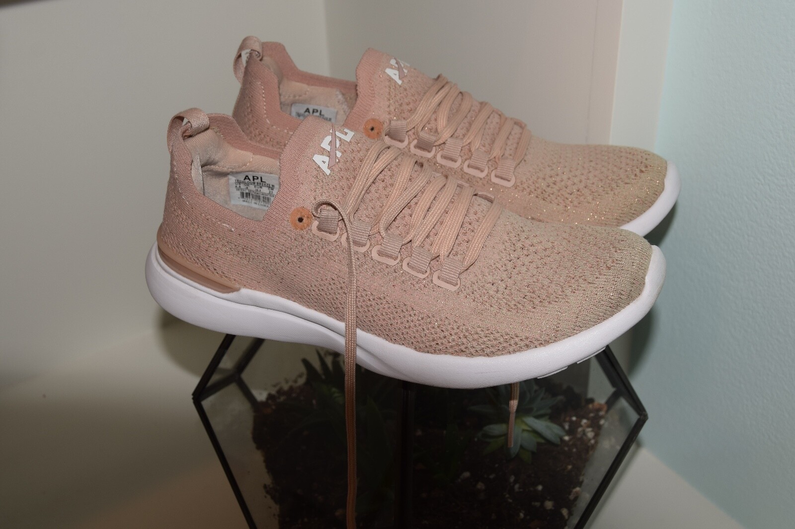 apl women's bliss water resistant shoe