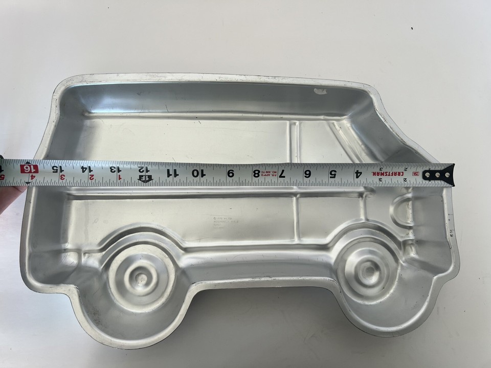Vintage Wilton Van Cake Pan Car Mold 5027652 Alluminum 1978 VW Bus