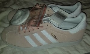 adidas gazelle trainers vapour pink linen cream white