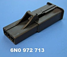 Genuine Volkswagen Flat Connector Housing 3 Pin NOS VW AUDI SEAT 6N0972713
