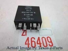 Relé de control de faros antiniebla A4 1999 Audi unidad de fusibles de luz módulo de computadora OEM
