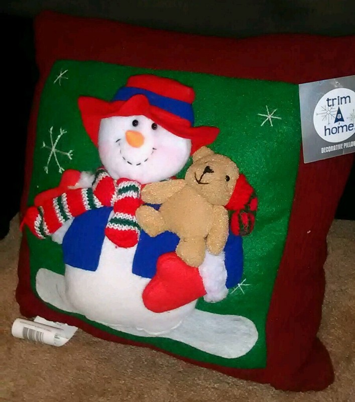 Christmas Snowman 3D Pillow Holiday Decor * (Brand New w/ Tag!) * Trim-A-Home