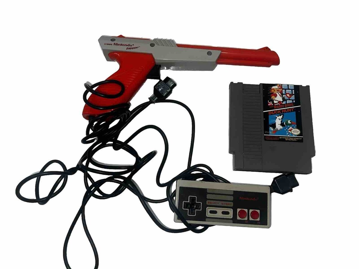 海外限定 '1985 NES Zapper Nintendo Nintendo NES-005 Zapper Gun 1985 OEM Original NES 005 Orange