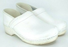 dansko jungle flower