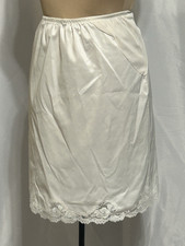 VTG Gaymode by Penneys Half Slip Ivory Lace Nylon Small Short 19"