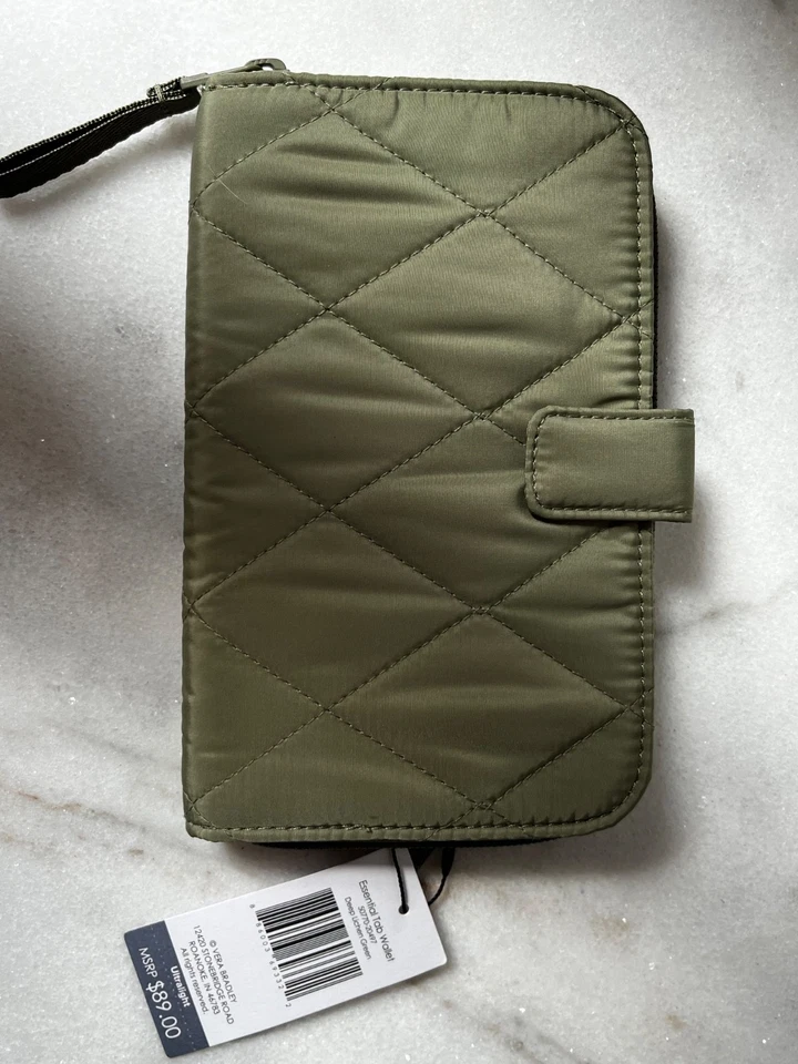 Cartera Vera Bradley Essential Tab $89 color verde... Foto 3 de 4